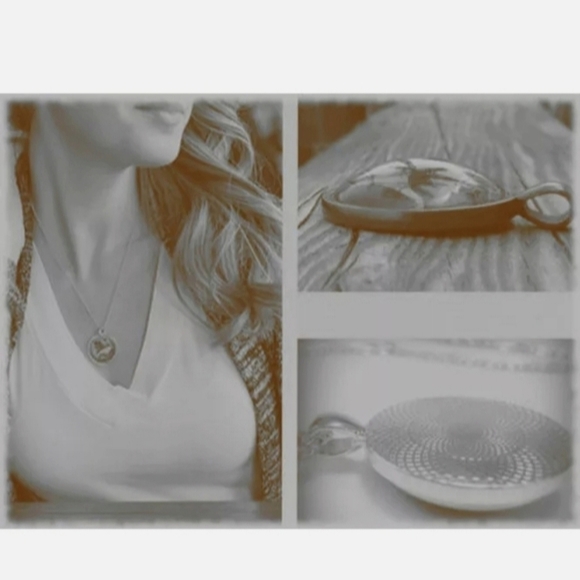 New Ganesh Silver Glass Cabochon Necklace. - Picture 2 of 6